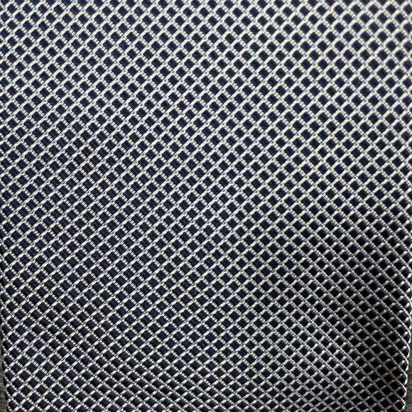 Brooks Brothers Tie NWT 3.5X58 Gray Geometric Allover All Silk Made In USA - Picture 2 of 9